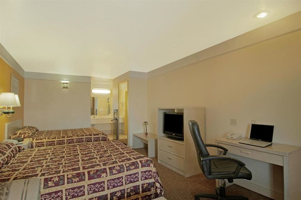 Texas Inn & Suites Pharr/San Juan Δωμάτιο φωτογραφία