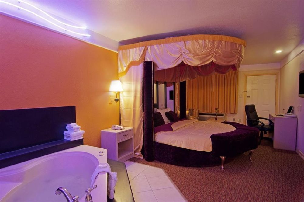 Texas Inn & Suites Pharr/San Juan Ανέσεις φωτογραφία