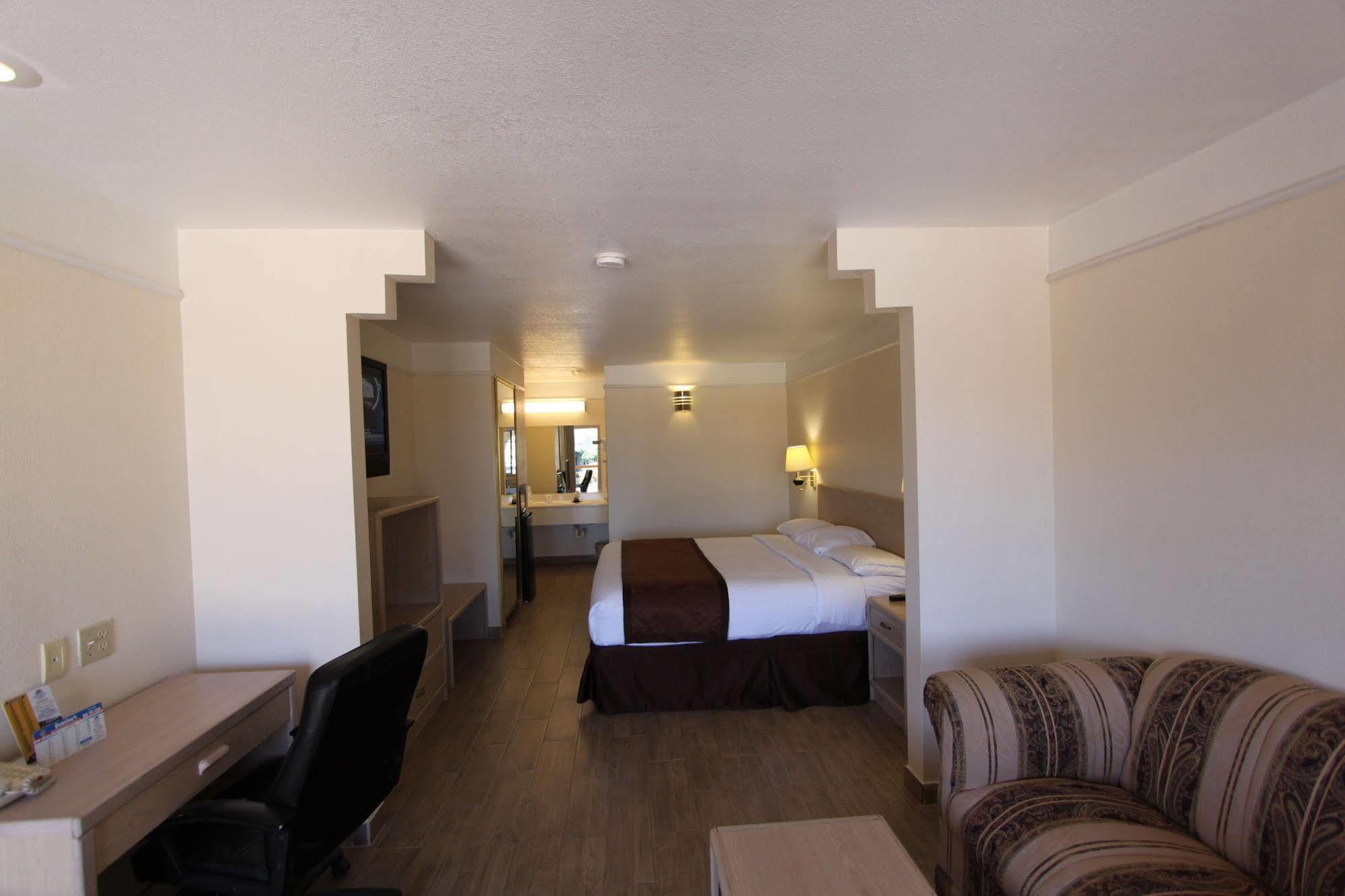 Texas Inn & Suites Pharr/San Juan Εξωτερικό φωτογραφία