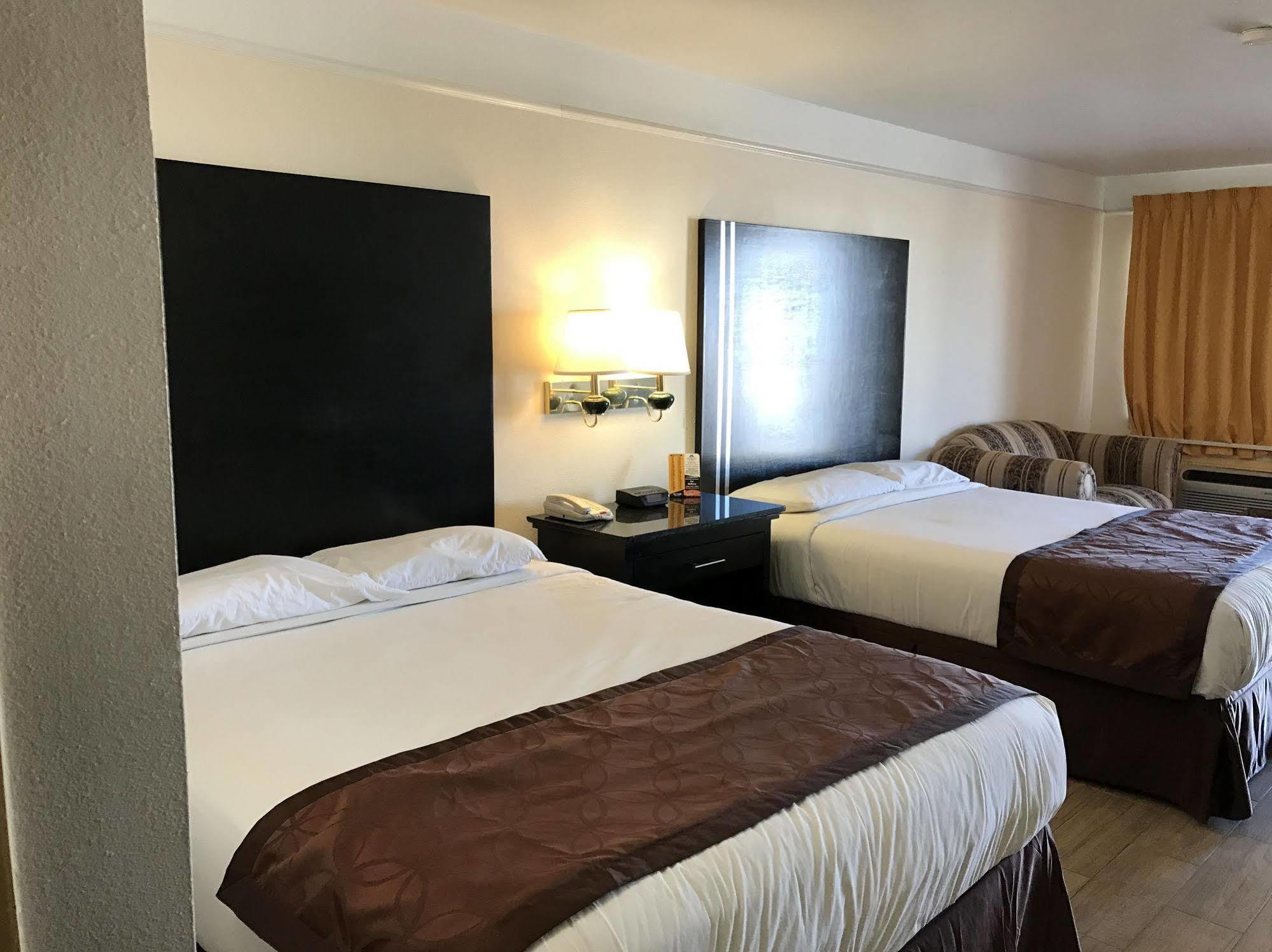Texas Inn & Suites Pharr/San Juan Εξωτερικό φωτογραφία
