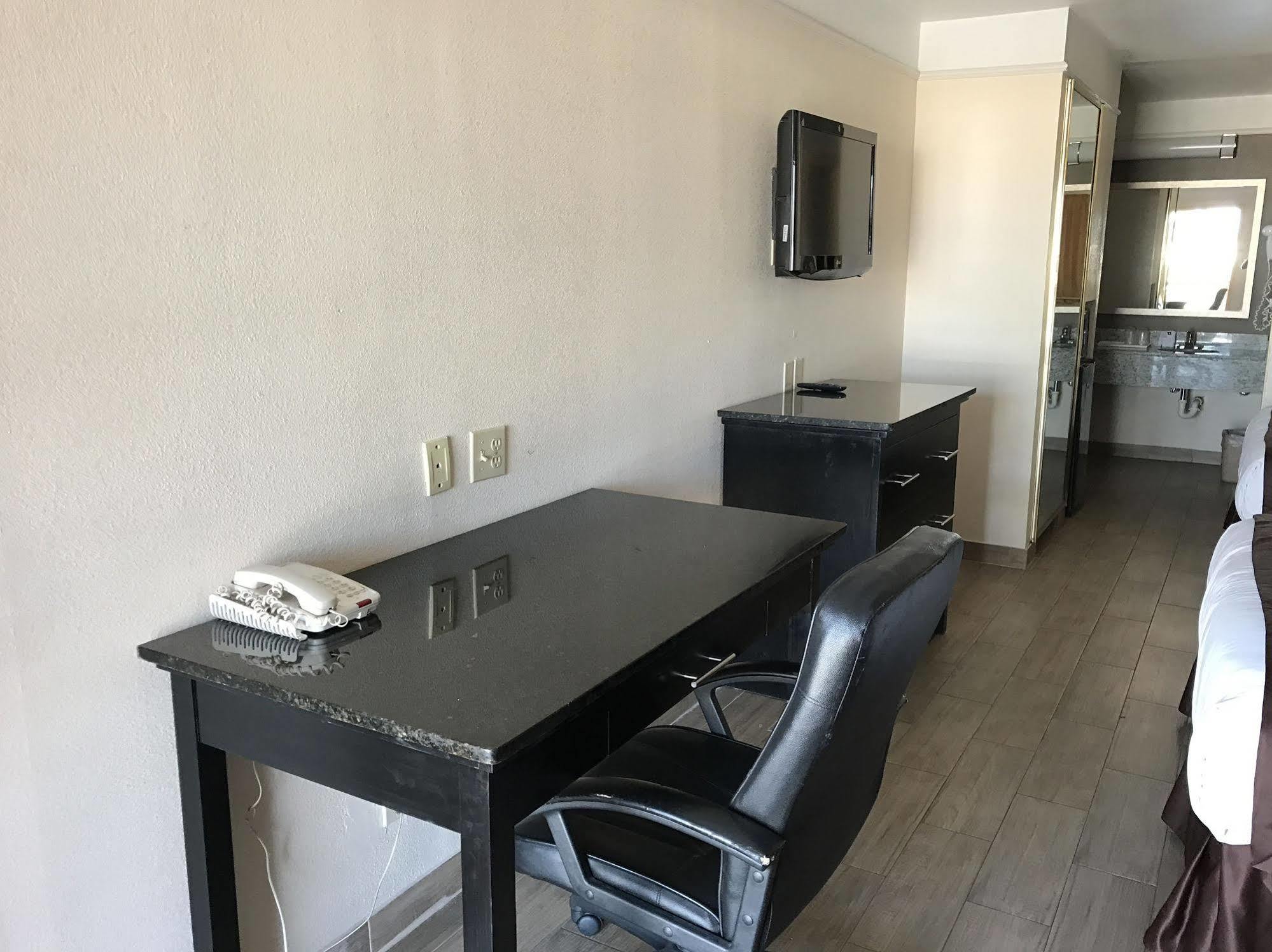 Texas Inn & Suites Pharr/San Juan Εξωτερικό φωτογραφία