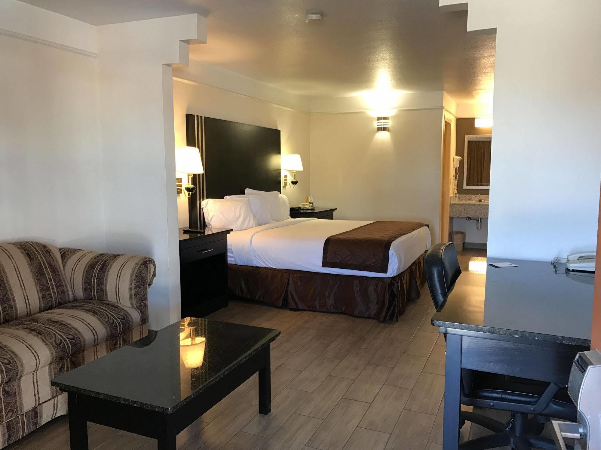 Texas Inn & Suites Pharr/San Juan Εξωτερικό φωτογραφία