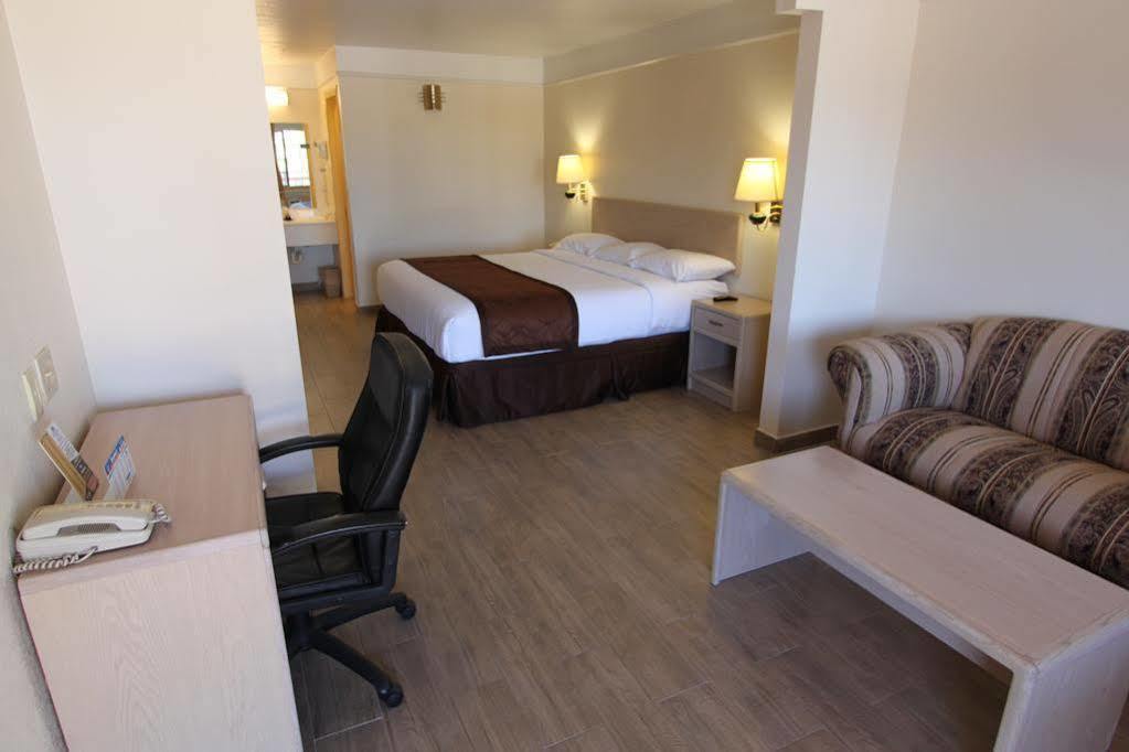 Texas Inn & Suites Pharr/San Juan Εξωτερικό φωτογραφία