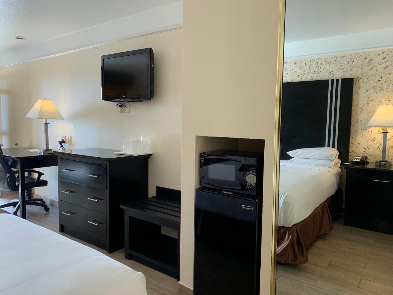 Texas Inn & Suites Pharr/San Juan Εξωτερικό φωτογραφία