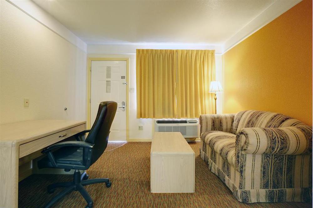 Texas Inn & Suites Pharr/San Juan Δωμάτιο φωτογραφία