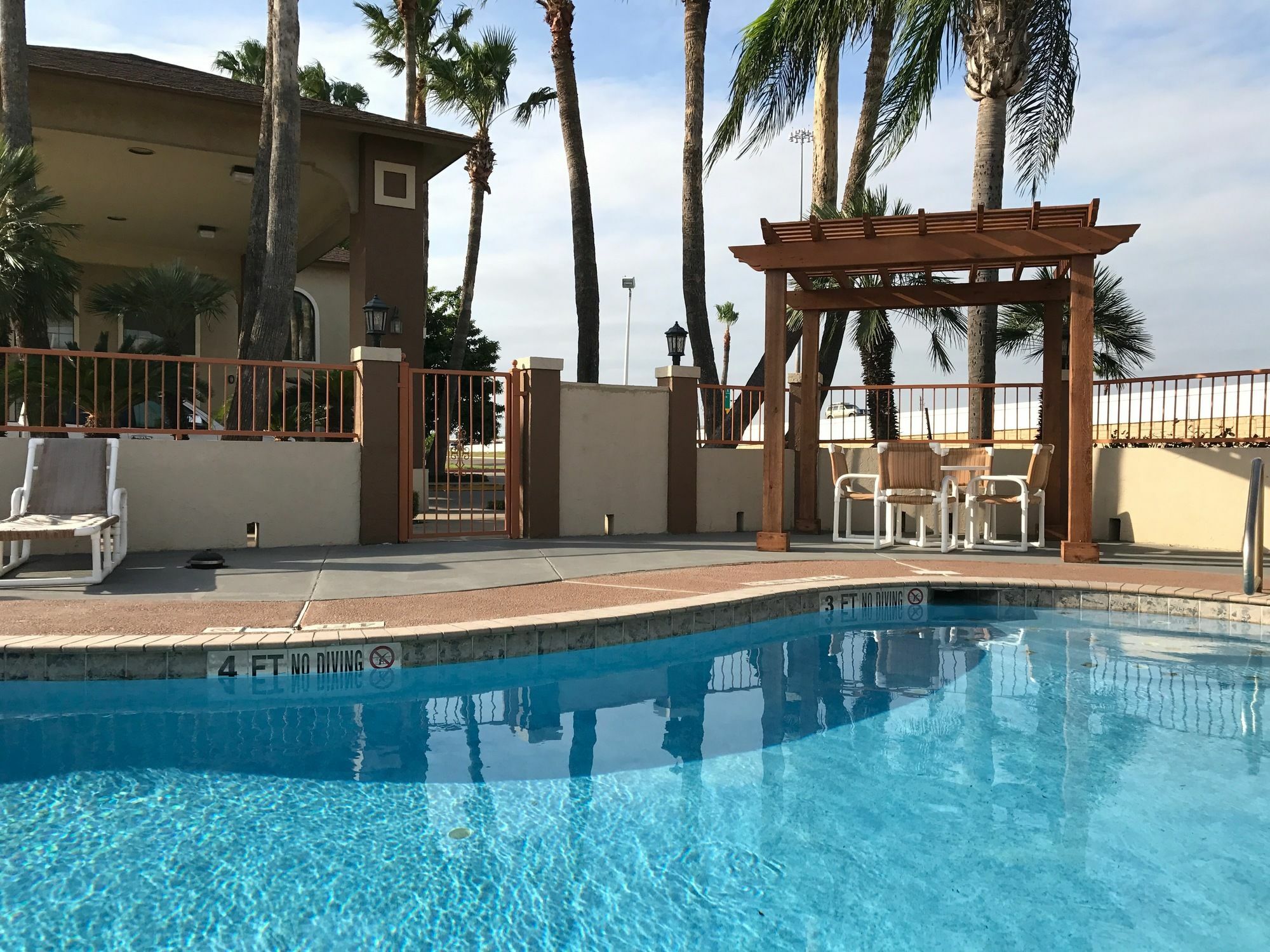 Texas Inn & Suites Pharr/San Juan Εξωτερικό φωτογραφία